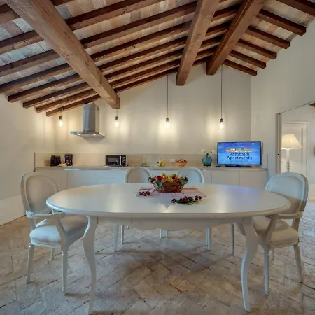 Rambaldi In Casa Nr 1 Apartamento *