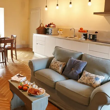 Rambaldi Apartments In Casa Nr 1 Apartment *