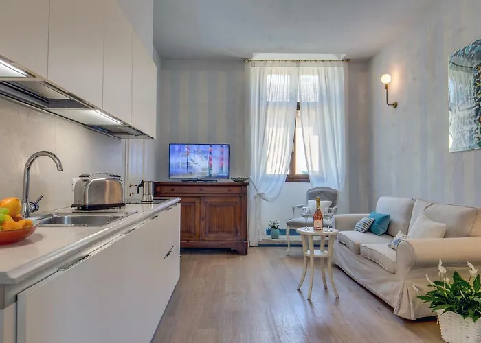 Apartment Rambaldi Apartments In Casa Nr 1